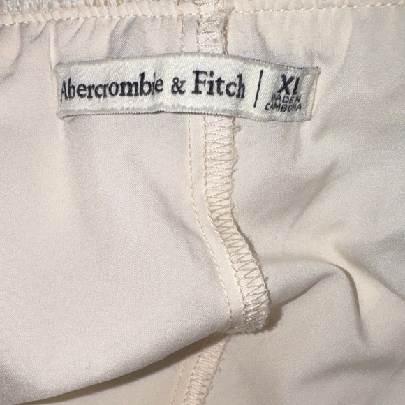 Abercrombie & Fitch Cream Mini Skirt - Picture 2 of 2